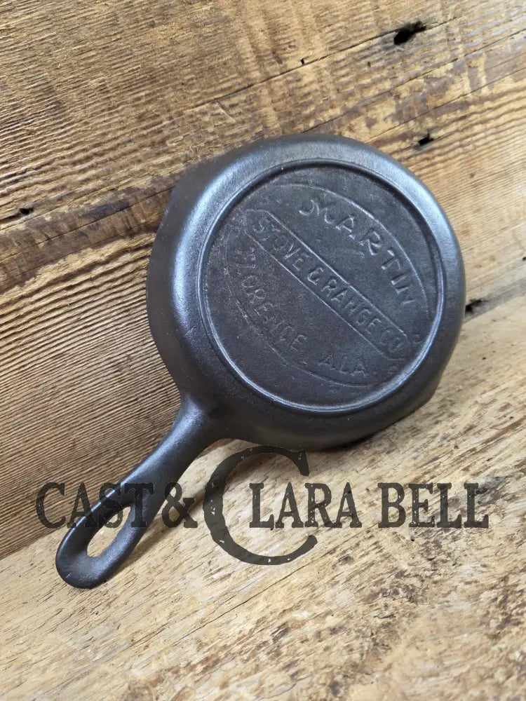 Martin Stove & Range Co. #3 Cast Iron Egg Skillet with ’Hamburger’ Logo Skillet