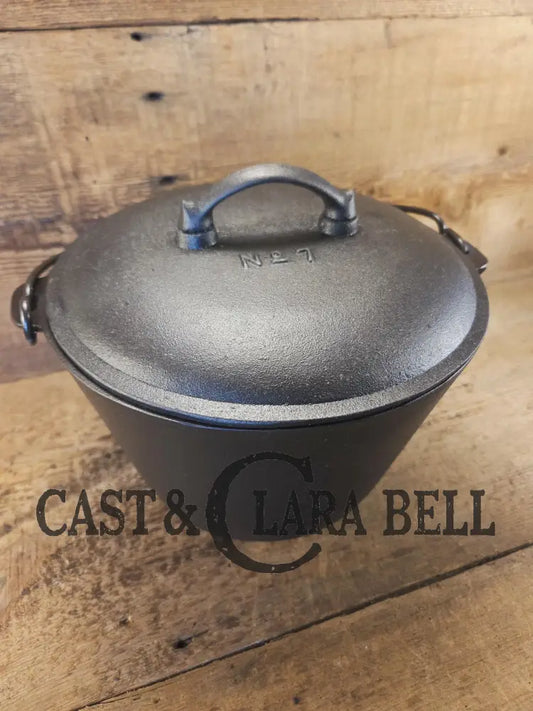 Martin Stove & Range No. 7 Three Legged Kettle with matching lid. Very unique gift campfire pot and display piece Dutch