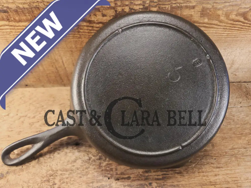 Mid 1900’s Lodge #5 ’Blob’ Skillet with 3 Notch Heat Ring Raised and incised 1. Skillet