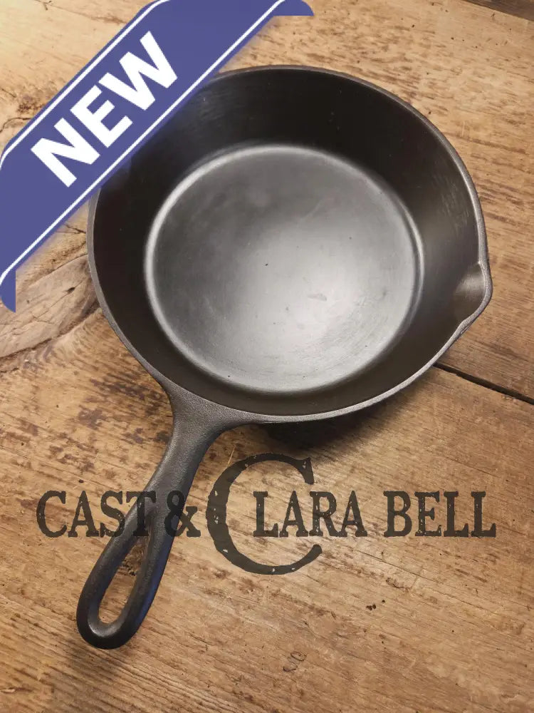 Mid 1900’s Lodge #5 ’Blob’ Skillet with 3 Notch Heat Ring Raised and incised 1. Skillet