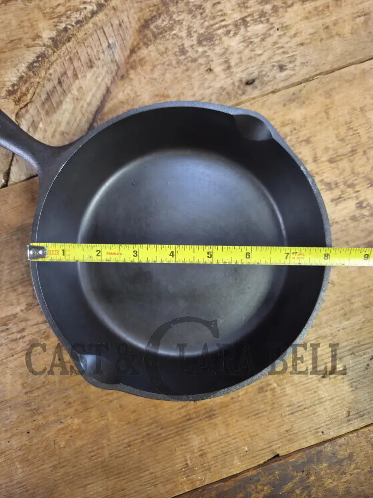 Mid 1900βs Lodge #5 βBlobβ Skillet with 3 Notch Heat Ring. Raised P on the blob. Amazing gift and sautΓ© pan. Skillet