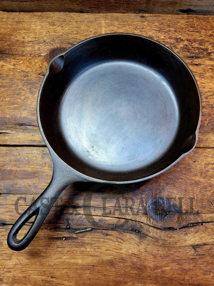 Mid 1900’S Lodge #6 Cast Iron Saute Skillet With 3 Notch Heat Ring Sc24