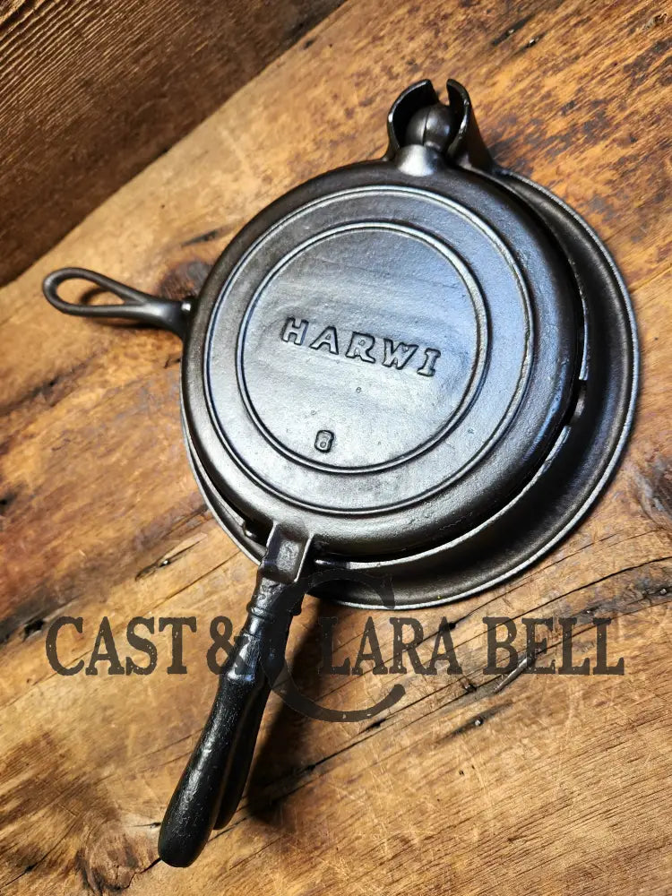Mid 1900βS Stover Made Harwi #8 Waffle Iron With Low Base. Beautiful And Unique!
