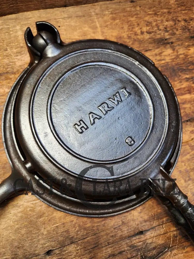 Mid 1900βS Stover Made Harwi #8 Waffle Iron With Low Base. Beautiful And Unique!