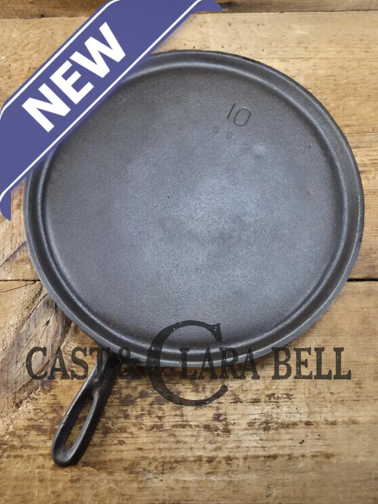 Mid Century Lodge #10 Cast Iron Round Griddle. Great daily user for grilled sandwiches! Wonderful utility griddle (UG)