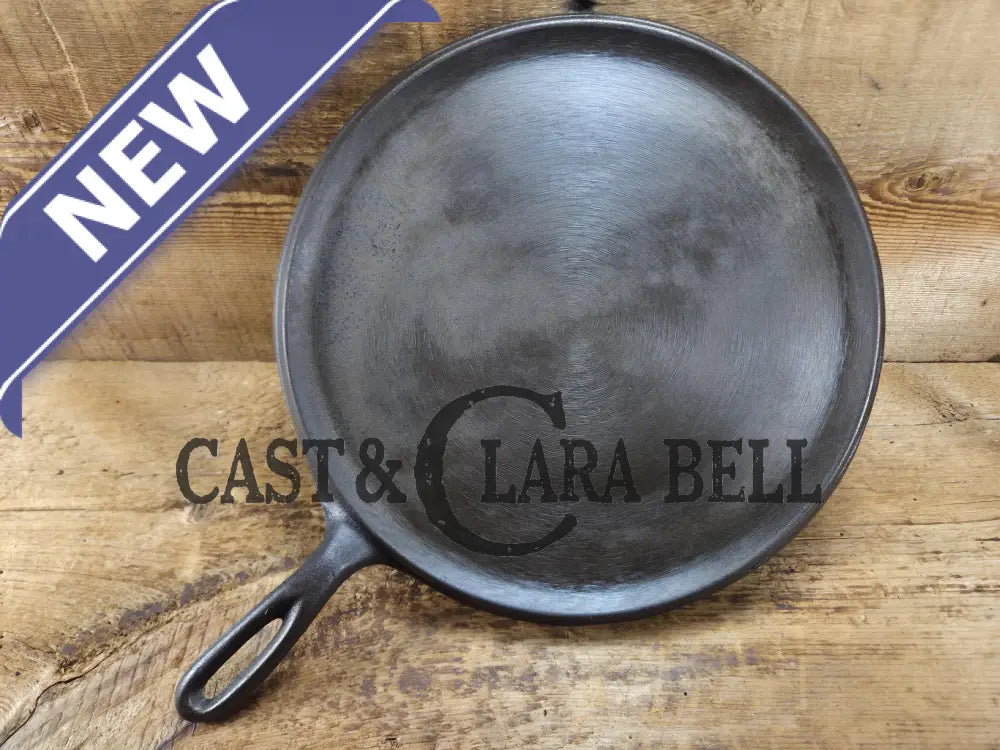 Mid Century Lodge #10 Cast Iron Round Griddle. Great daily user for grilled sandwiches! Wonderful utility griddle (UG)