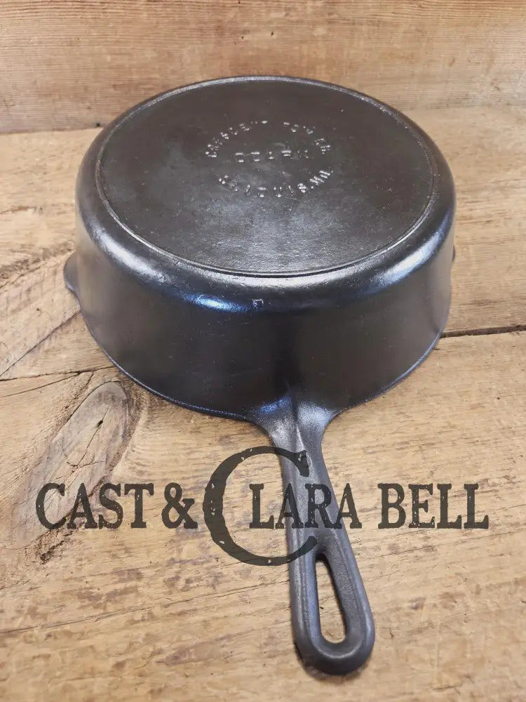 Midwest favorite! Missouri made Ozark #8 Deep Chicken Fryer Skillet. Fantastic piece great cooker for chili and breads!