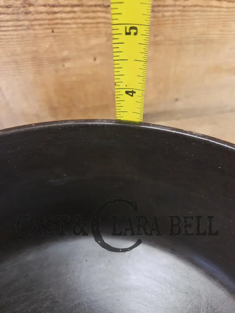 Midwest favorite! Missouri made Ozark #8 Deep Chicken Fryer Skillet. Fantastic piece great cooker for chili and breads!