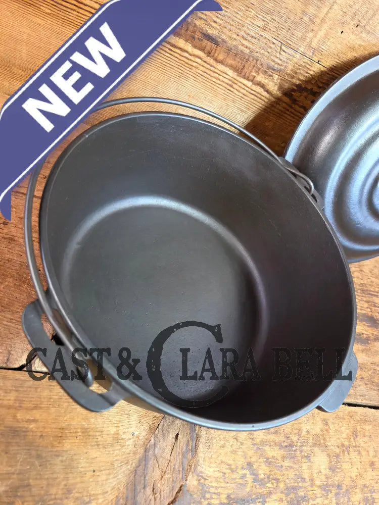 Midwest favorite! Missouri made Ozark #8 Dutch Oven. Fantastic piece great cooker for chili and breads! - Dutch Ovens