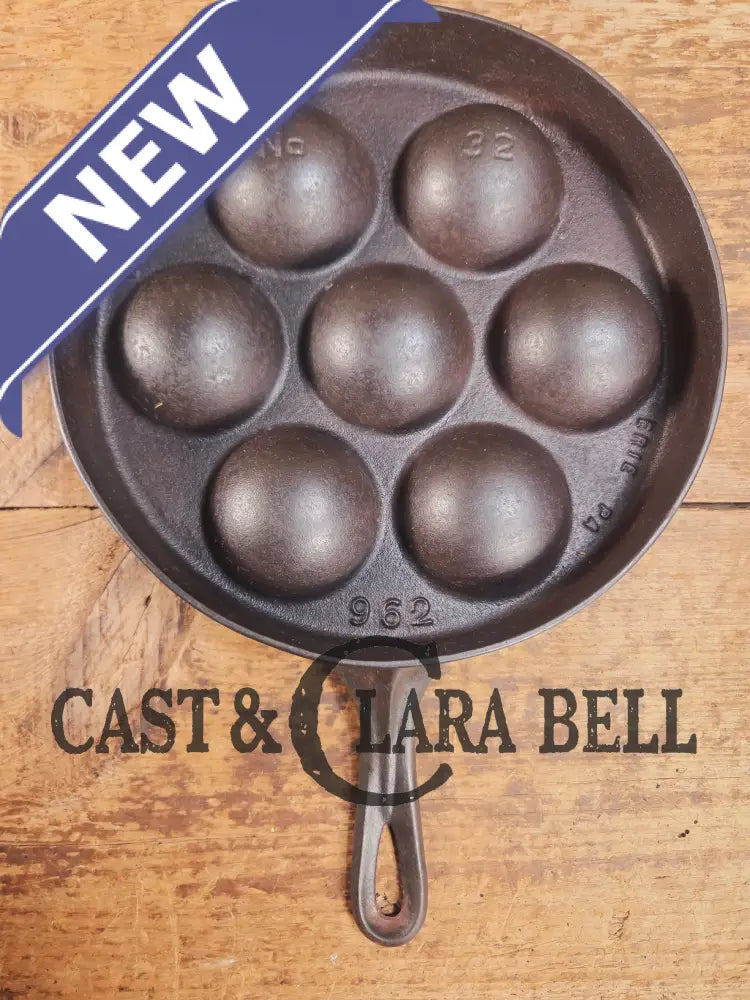 Mint and trending! Beautiful Griswold No. 32 Cast Iron Aebleskiver 962. Awesome poached eggs Skillet