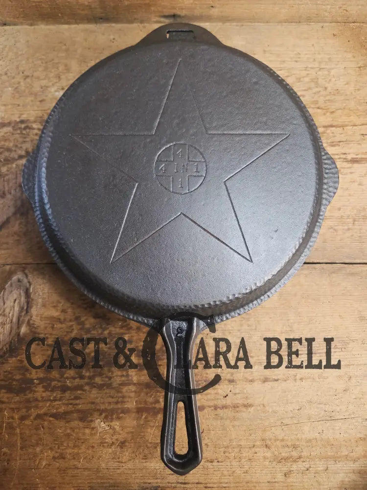 Mint Condition Hammered finish Lodge 4-In-1 star logo Combo Cooker. So versatile and elegant. Perfect gift or fully