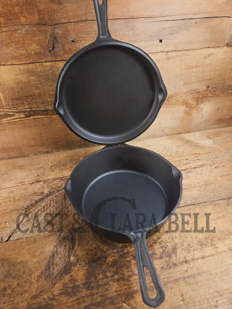 Mint Condition Lodge 4-In-1 star logo Combo Cooker. So versatile and elegant. Perfect gift or fully restored daily