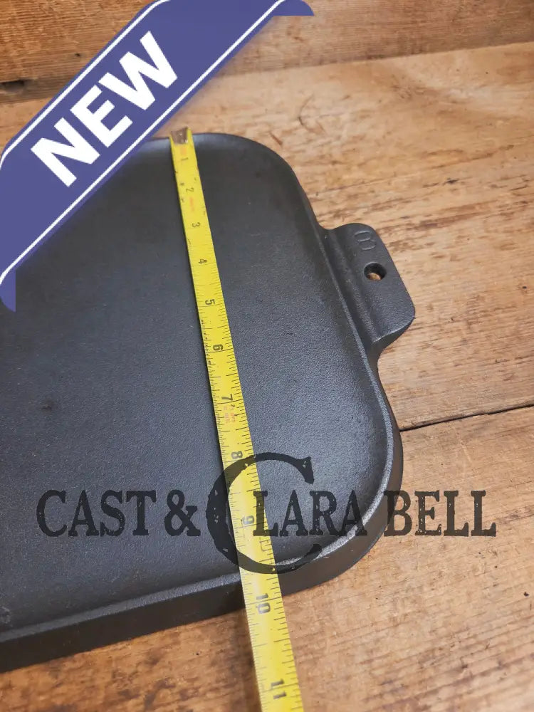 Mint condition looks brand new! 1930βs Griswold #8 Long cast iron griddle. 908 C. Great pancake griddle! Griddle