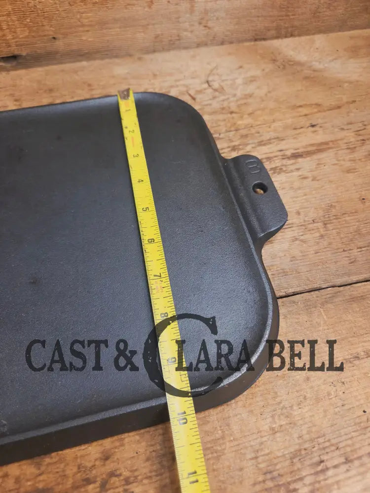 Mint condition looks brand new! 1930βs Griswold #8 Long cast iron griddle. 908 C. Great pancake griddle! Griddle