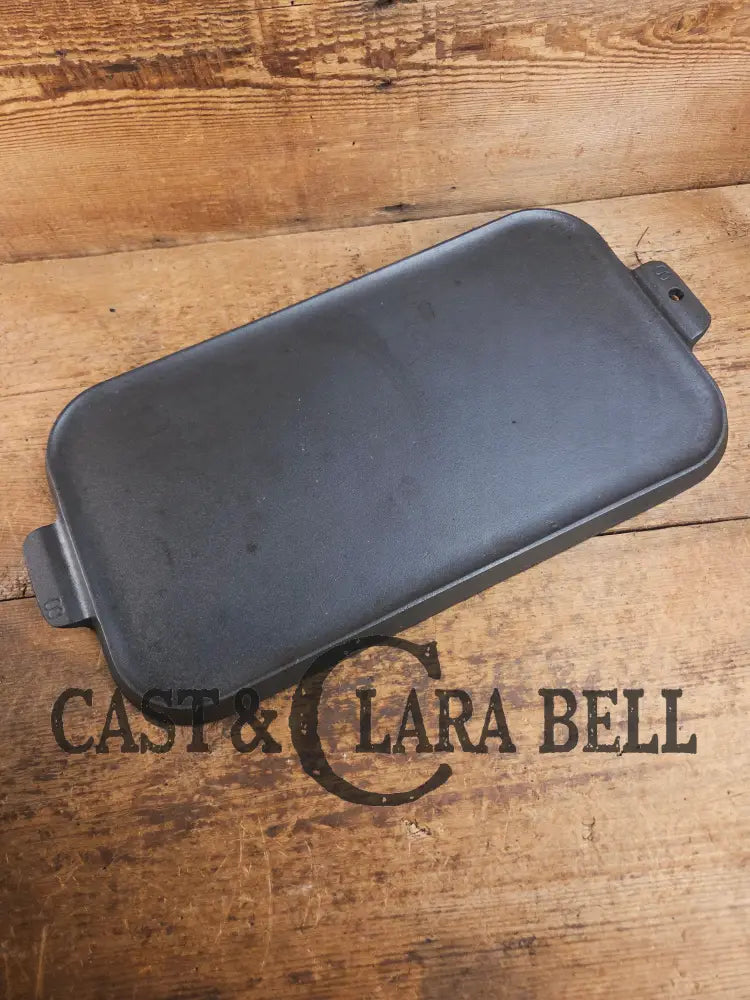 Mint condition looks brand new! 1930βs Griswold #8 Long cast iron griddle. 908 C. Great pancake griddle! Griddle