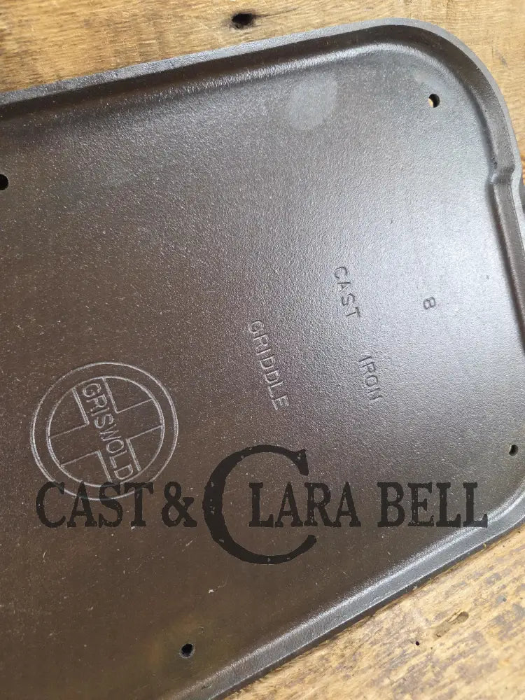 Mint with a twist?! Priced to sell 1930’s Griswold #8 Long cast iron griddle. 908 A. Great pancake griddle! SEE