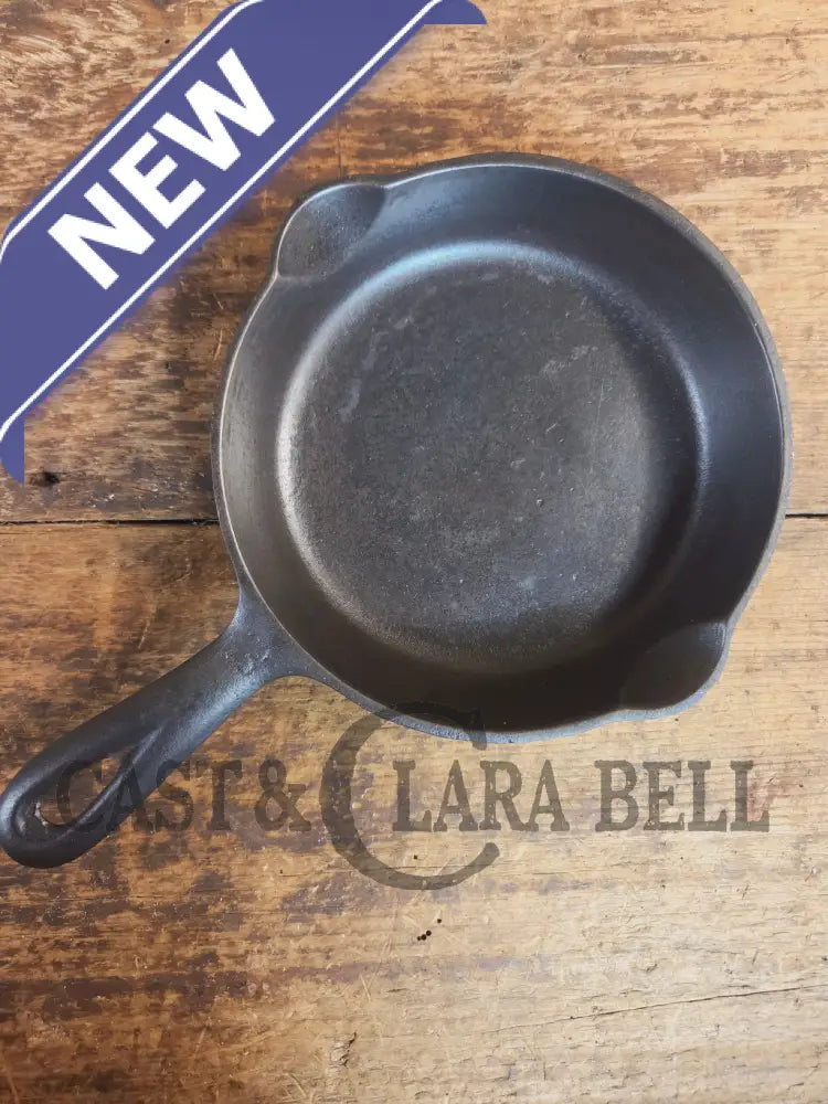 Must have! 1910βs Griswold #3 Egg Skillet with Large Block Logo and Heat Ring 709 B - Skillet