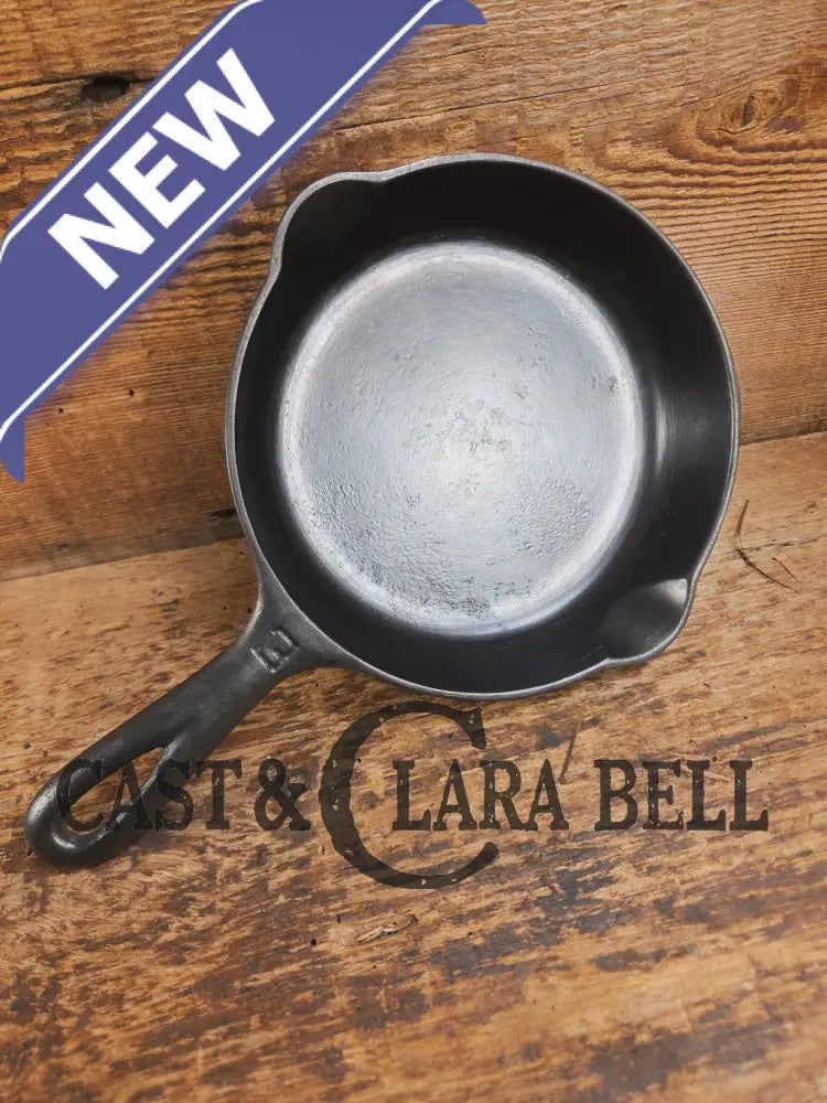 Must have egg skillet! Griswold #3 Skillet with Large Block Logo 709 Skillet
