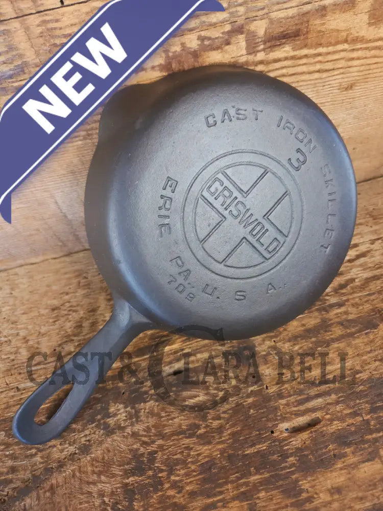 Must have egg skillet! Griswold #3 Skillet with Large Block Logo 709 - Skillet