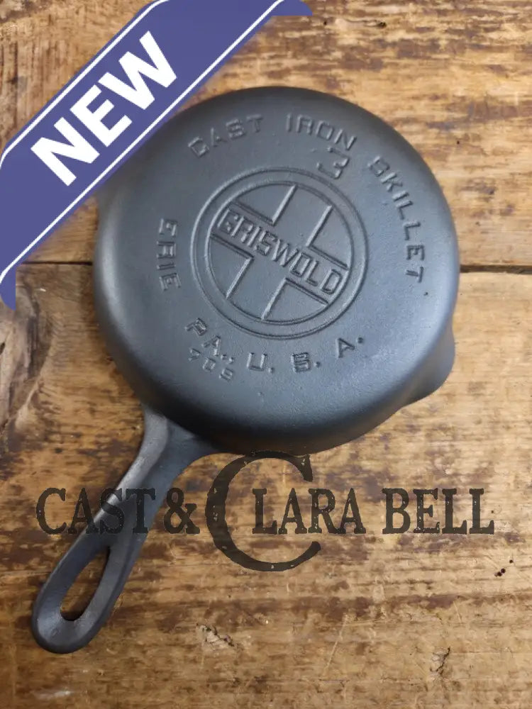 Must have egg skillet! Griswold #3 Skillet with Large Block Logo 709 Skillet