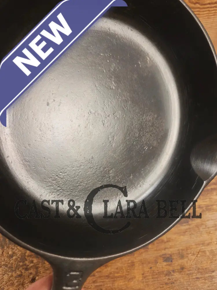 Must have egg skillet! Griswold #3 Skillet with Large Block Logo 709 Skillet