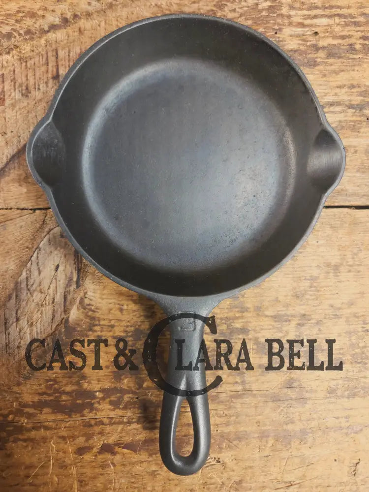 Must have egg skillet! Griswold #3 Skillet with Large Block Logo 709 Skillet