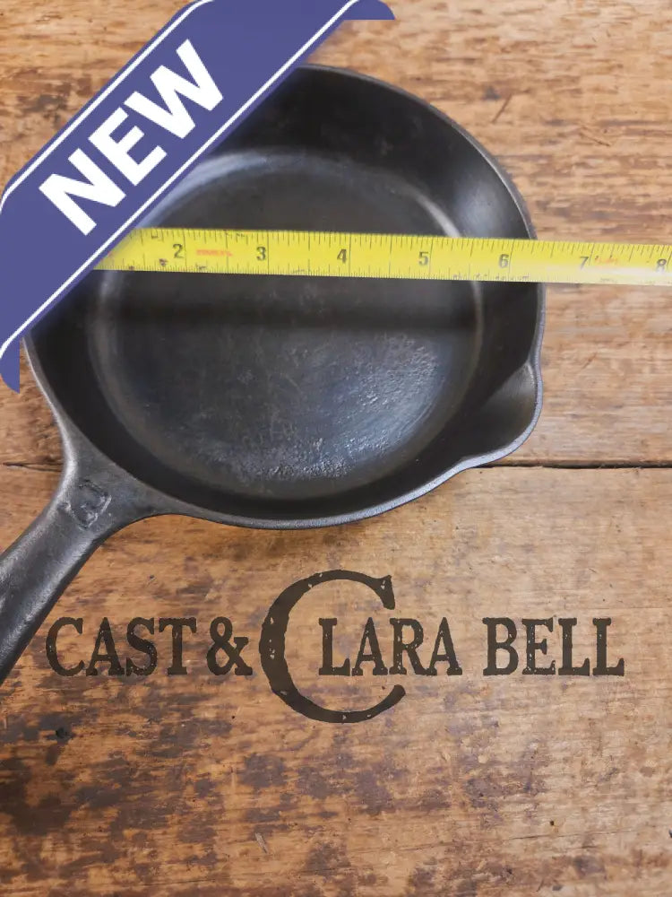 Must have egg skillet! Griswold #3 Skillet with Large Block Logo 709 Skillet