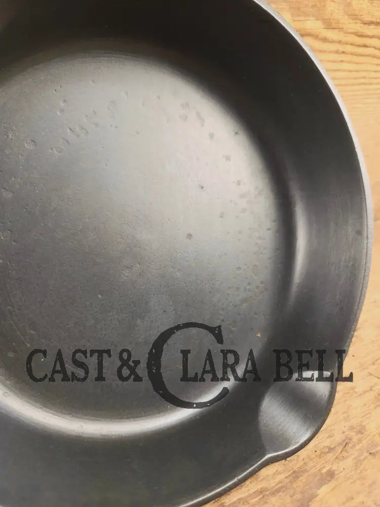 Must have egg skillet! Griswold #3 Skillet with Large Block Logo 709 A Skillet