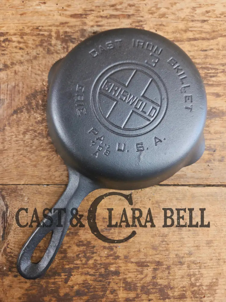 Must have egg skillet! Griswold #3 Skillet with Large Block Logo 709 A Skillet