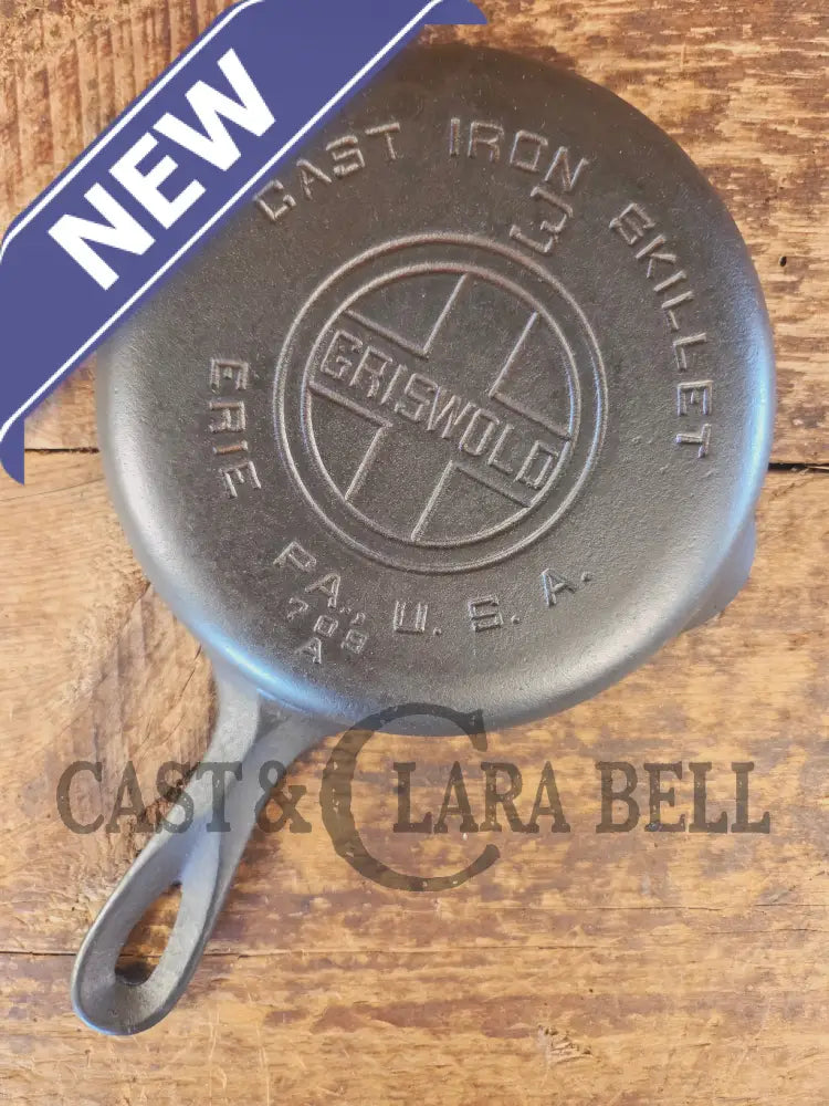 Must have egg skillet! Griswold #3 Skillet with Large Block Logo 709 A - Skillet