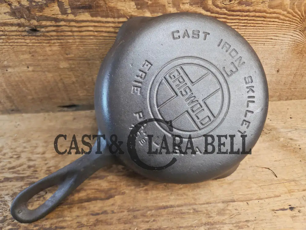 Must have egg skillet! Griswold #3 Skillet with Large Block Logo 709 A Skillet
