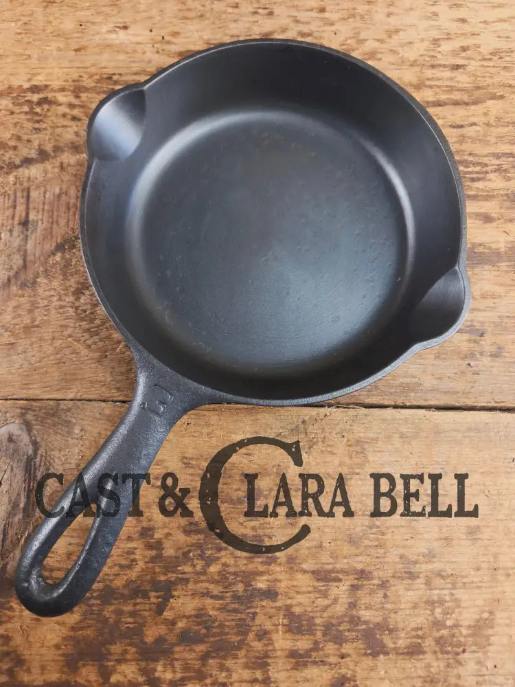 Must have egg skillet! Griswold #3 Skillet with Large Block Logo 709 A Skillet