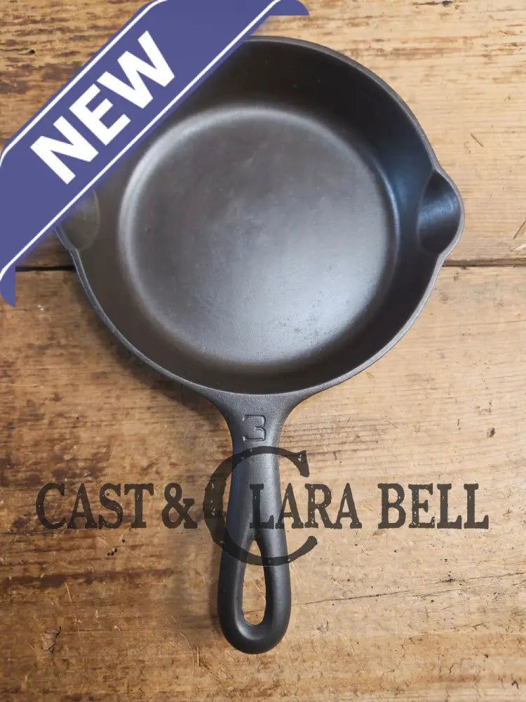 Must have egg skillet! Griswold #3 Skillet with Large Block Logo 709 B Skillet