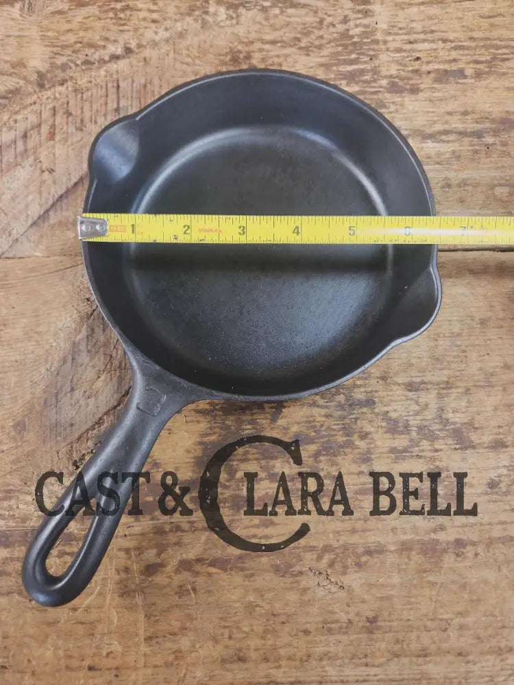 Must have egg skillet! Griswold #3 Skillet with Large Block Logo 709 B. Skillet