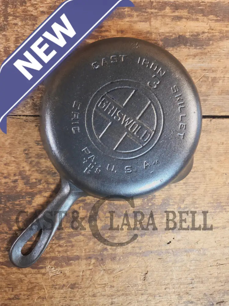 Must have egg skillet! Griswold #3 Skillet with Large Block Logo 709 B - Skillet