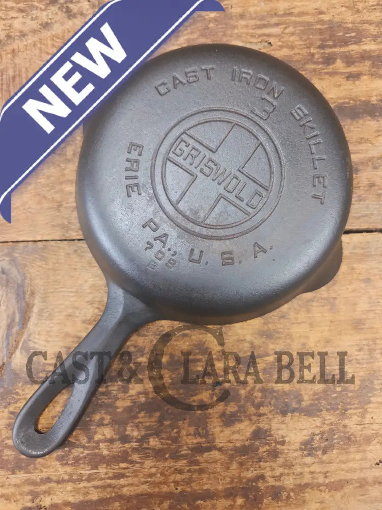 Must have egg skillet! Griswold #3 Skillet with Large Block Logo 709 B - Skillet