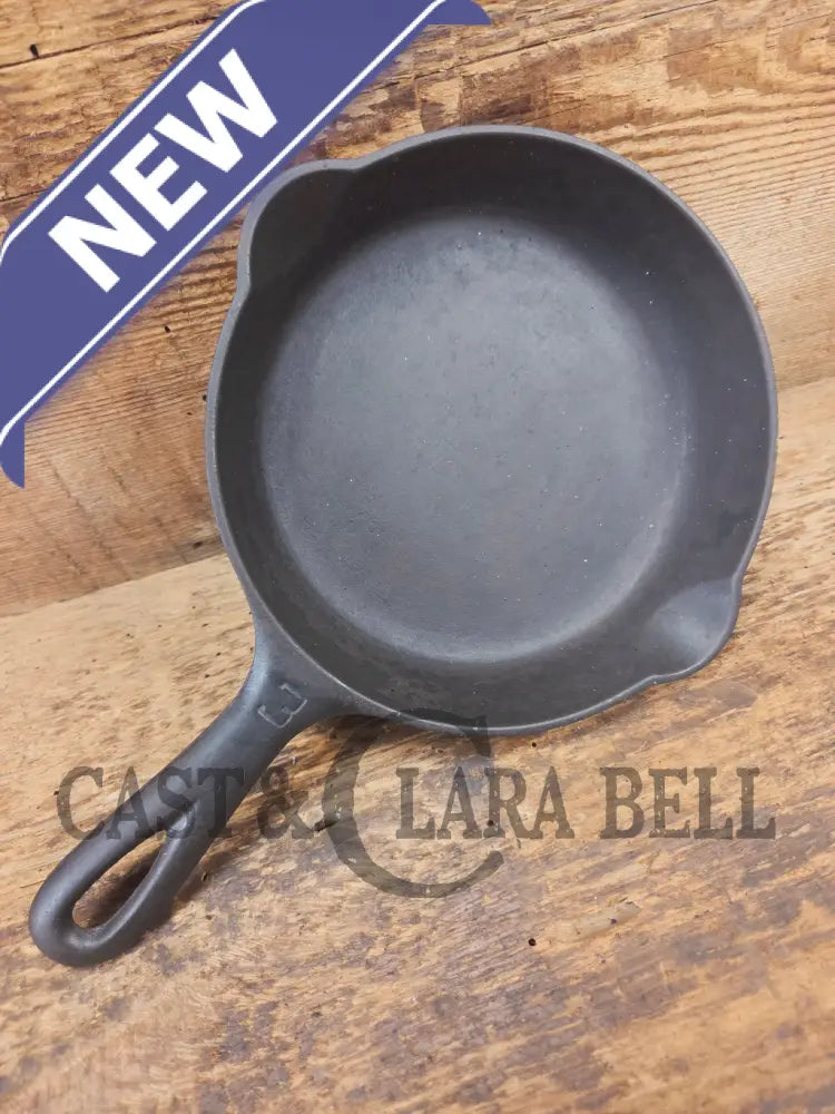 Must have egg skillet! Griswold #3 Skillet with Large Block Logo 709 B - Skillet