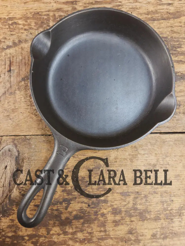 Must have egg skillet! Griswold #3 Skillet with Large Block Logo 709 B SC24 Skillet