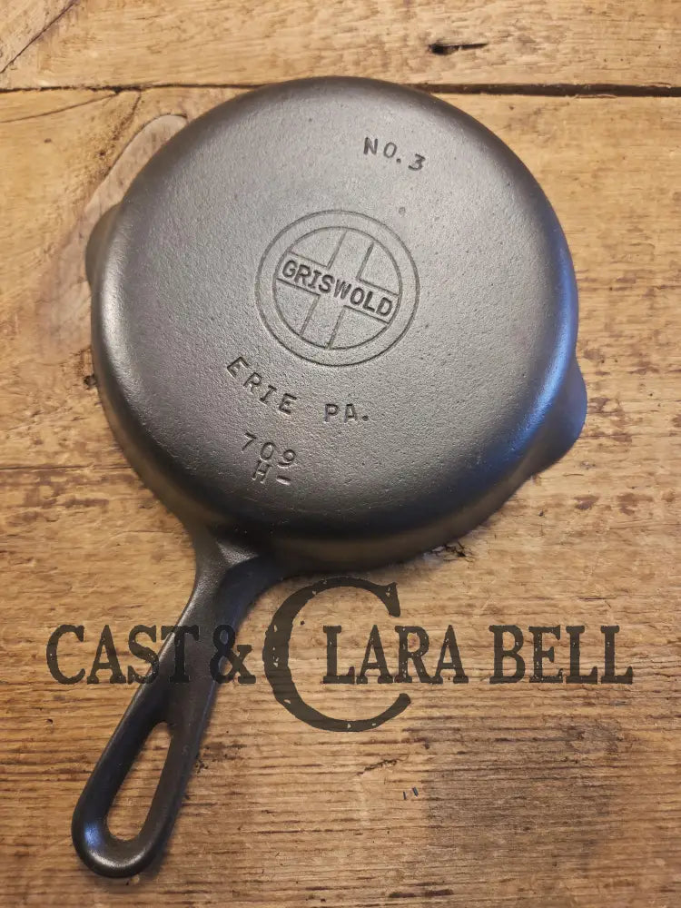 Must Have Egg skillet! Griswold No. 3 Skillet with Small Block Logo Erie PA 709 H DASH. Restored and Ready to Use!