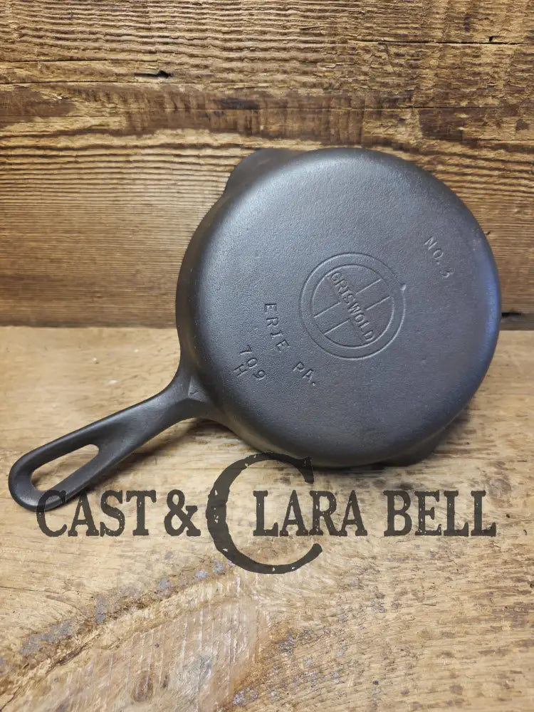 Must Have Egg skillet! Griswold No. 3 Skillet with Small Block Logo Erie PA 709 H. Restored and Ready to Use! Skillet
