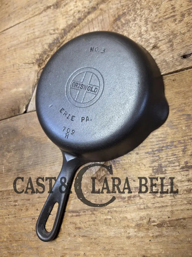 Must Have Egg skillet! Griswold No. 3 Skillet with Small Block Logo Erie PA 709 H. Restored and Ready to Use! Skillet