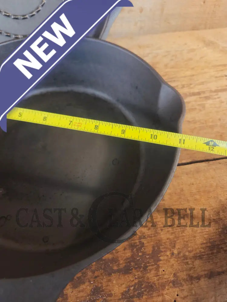 Must Have in the kitchen! Wagner #8 Deep Chicken Fryer with Sawtooth Lid - Skillet