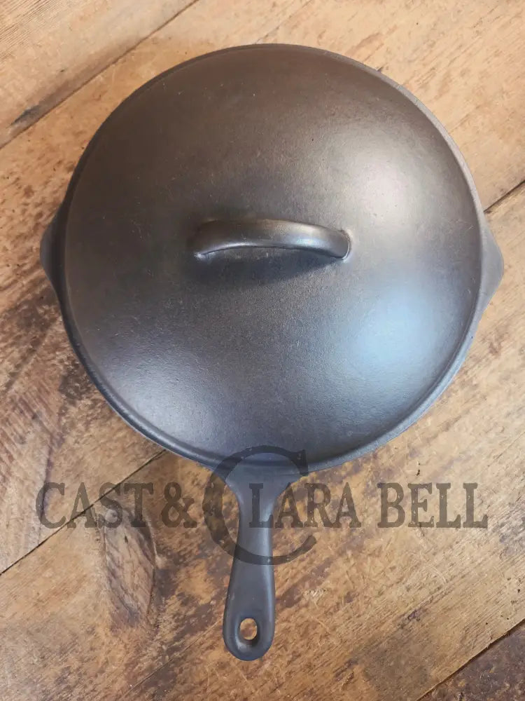 Must Have in the kitchen! Wagner #8 Deep Chicken Fryer with Sawtooth Lid - Skillet