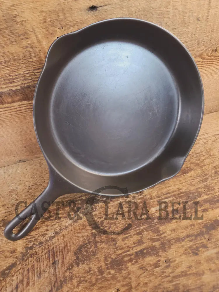 National (by Wagner) #7 Vintage Skillet. This lightweight skillet (c. 1914-1930) is a beauty - Skillet