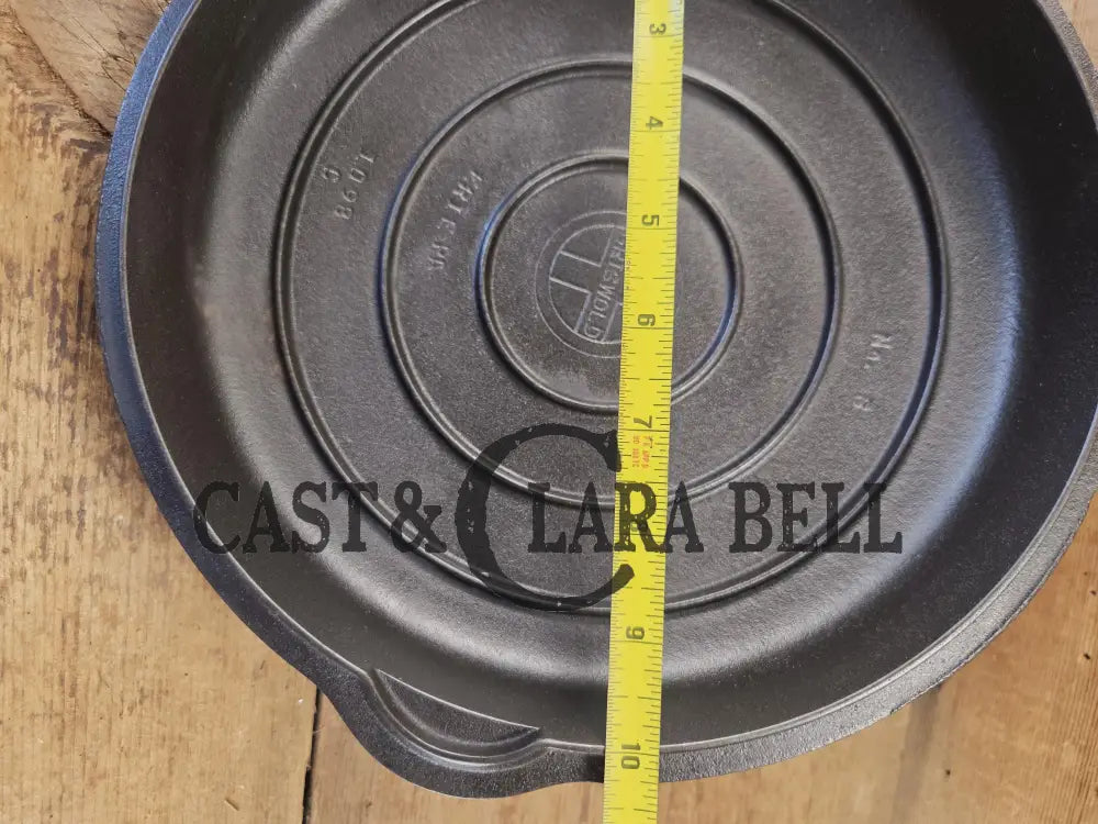 Need a lid? 1940βs Griswold No. 8 High Dome Skillet Lid with Small Block Logo 1098 C Skillet