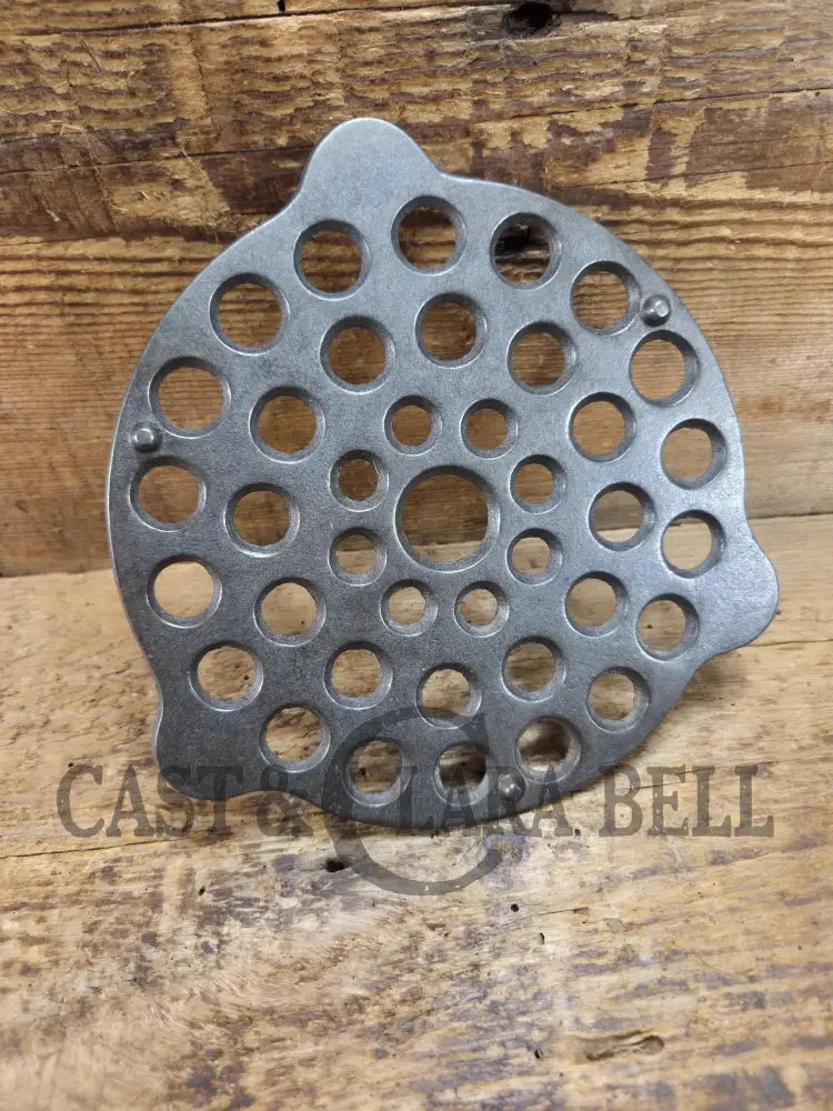 Need a trivet for your #7 dutch oven? Wagner Ware Drip Drop Trivet Dutch Ovens Trivets & Kettles