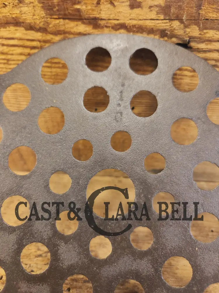 Need a trivet for your #7 dutch oven? Wagner Ware Drip Drop Trivet Dutch Ovens Trivets & Kettles