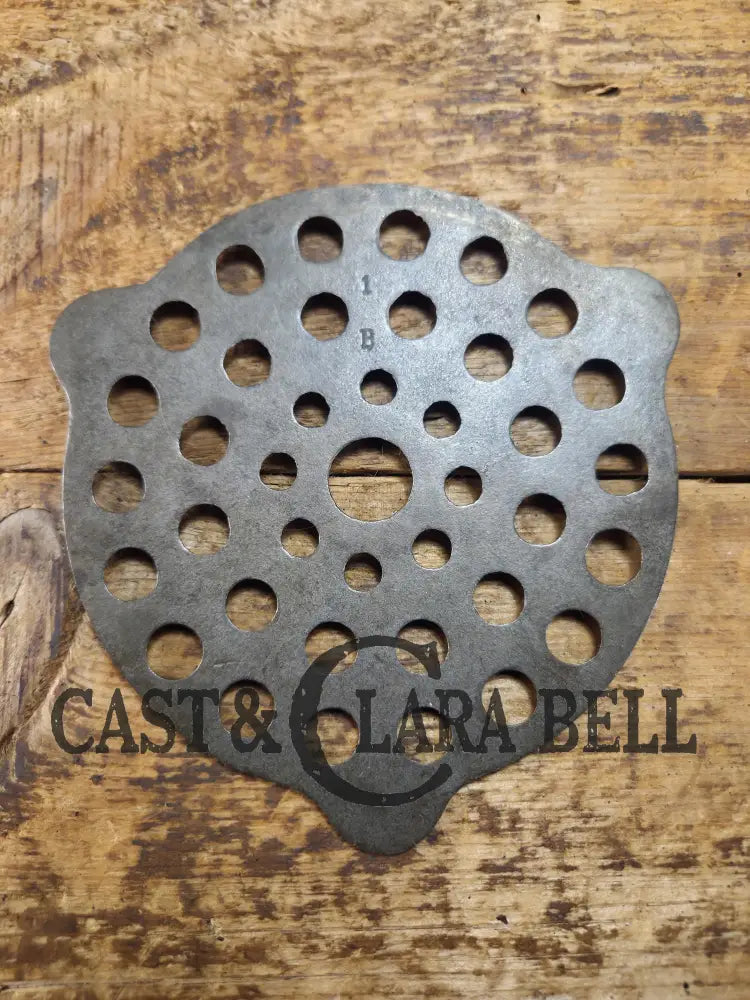 Need a trivet for your #7 dutch oven? Wagner Ware Drip Drop Trivet Dutch Ovens Trivets & Kettles