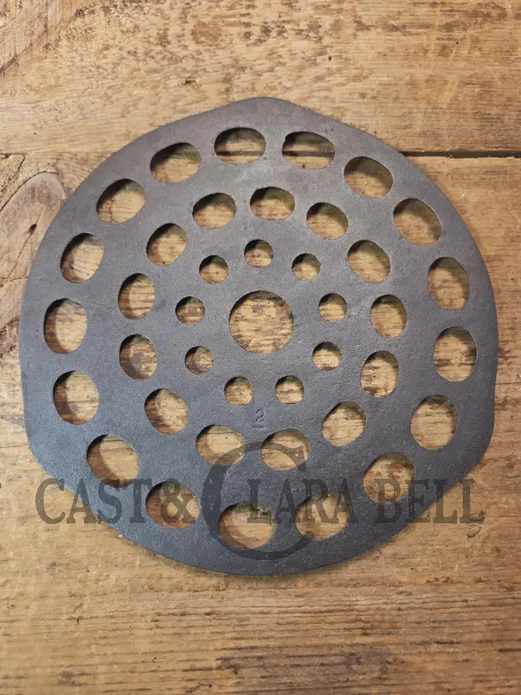 Need a trivet for your #8 dutch oven? Wagner Ware Drip Drop Trivet Dutch Ovens Trivets & Kettles