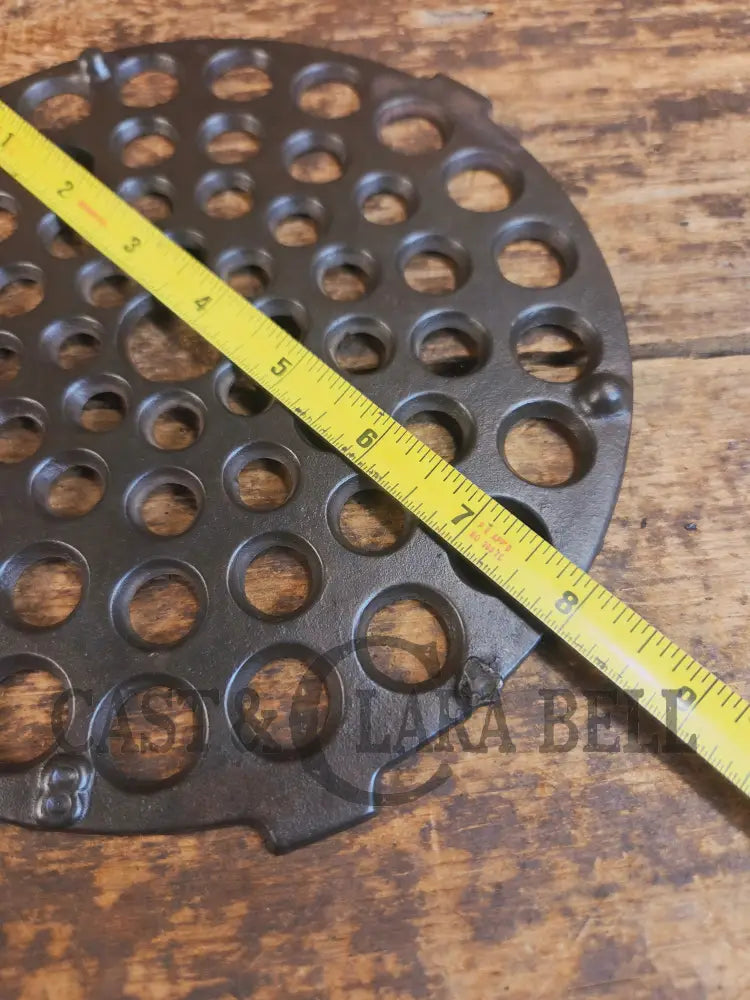Need a trivet for your #8 Favorite Piqua dutch oven? Marked wtih raised 8 D - Dutch Ovens Trivets & Kettles
